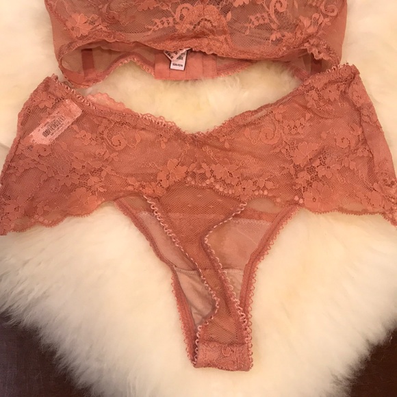 NWT Victorias Secret Angels peach semi bra set! - Picture 4 of 4
